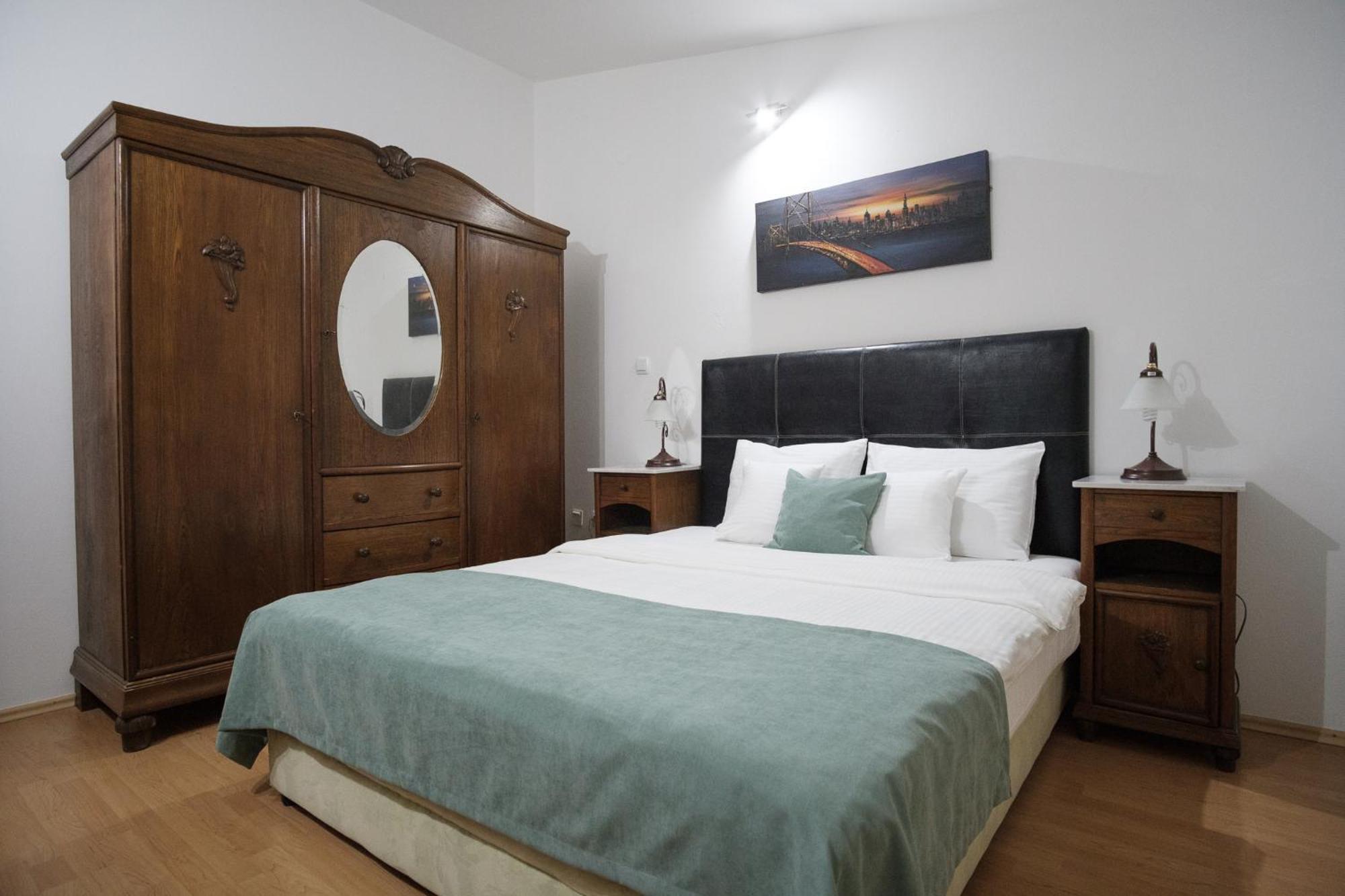 Hotel Freiburg Улцинь Екстер'єр фото