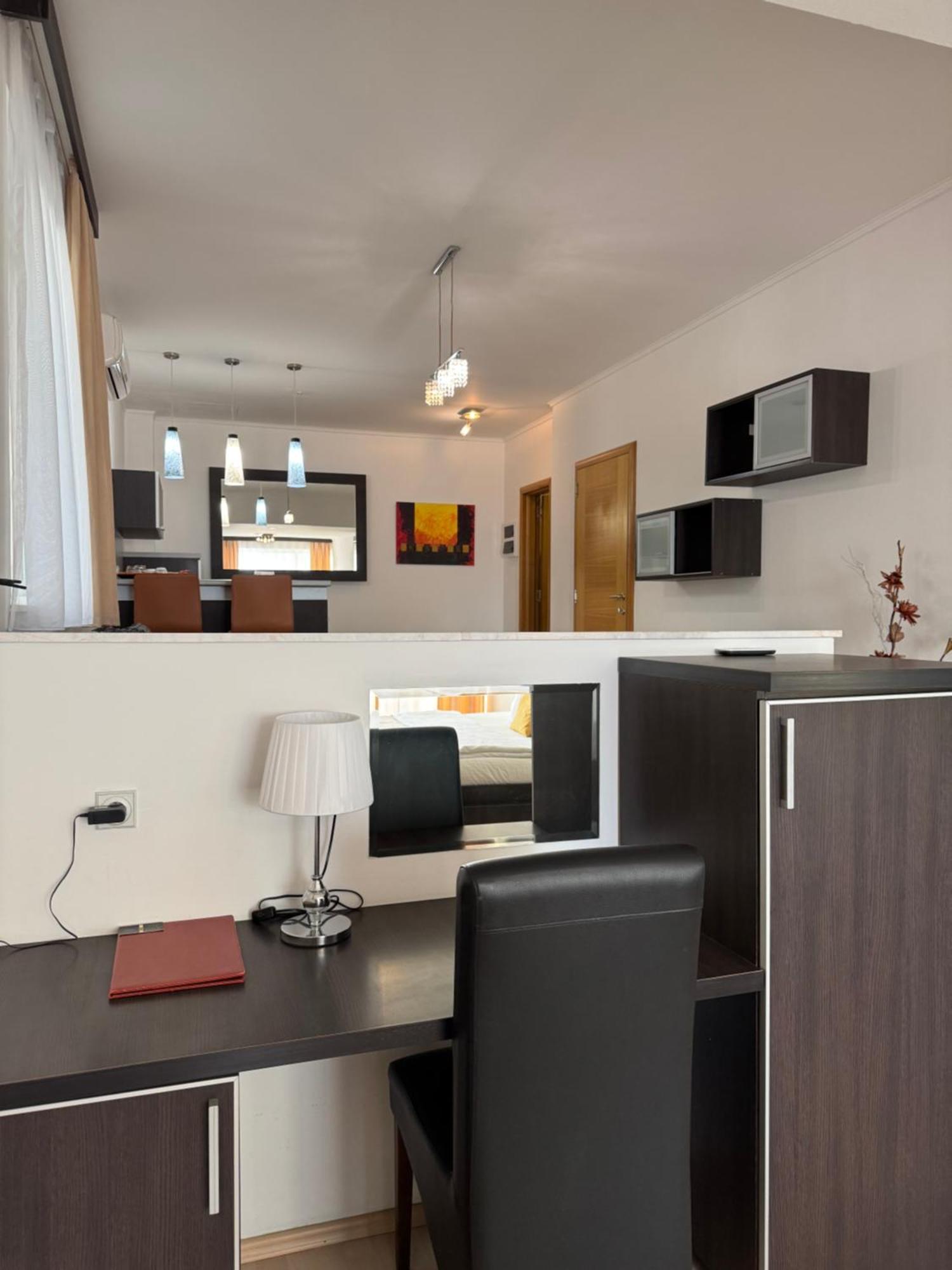 Hotel Freiburg Улцинь Екстер'єр фото