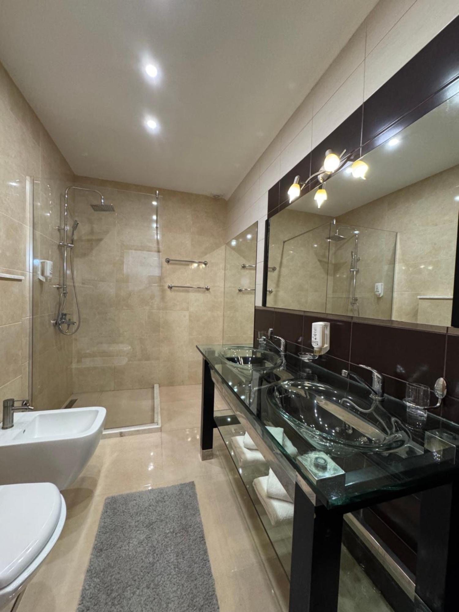 Hotel Freiburg Улцинь Екстер'єр фото