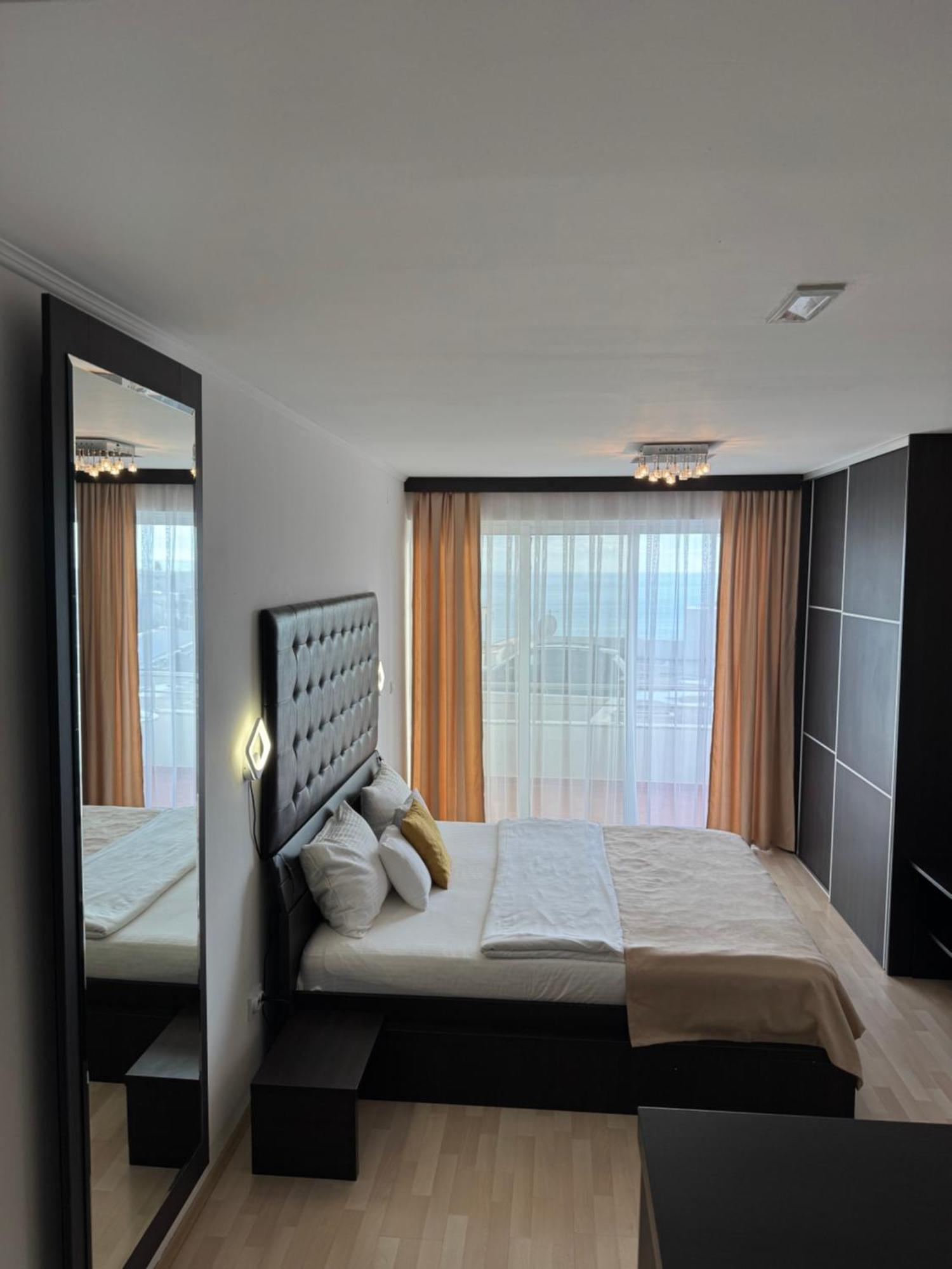 Hotel Freiburg Улцинь Екстер'єр фото