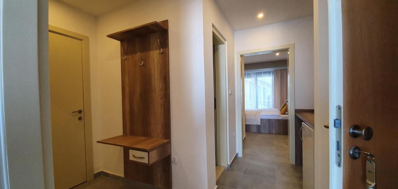 Hotel Freiburg Улцинь Екстер'єр фото